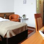 Dvokrevetna soba sa razdvojenim ležajevima