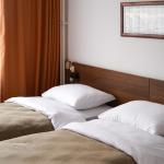 Dvokrevetna soba sa razdvojenim ležajevima