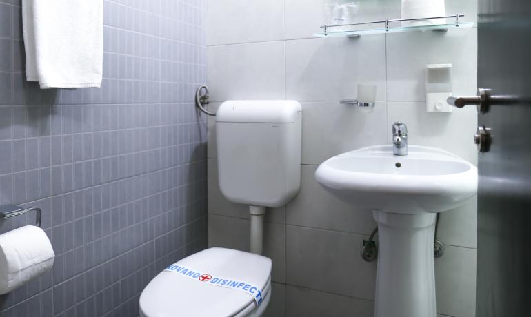 Economy jednokrevetna soba sa pomoćnim ležajem