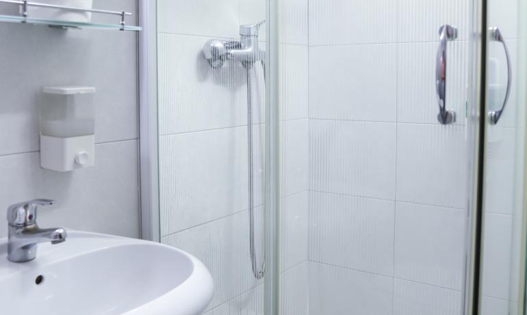 Economy jednokrevetna soba sa pomoćnim ležajem